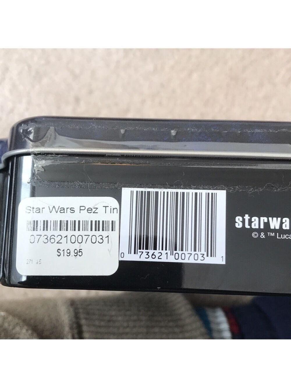 Star Wars PEZ set in Darth Vader Helmet shaped tin NWT - Picture 3 of 4